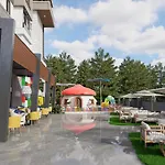 Almaris Aparthotel