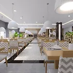 Apart-hotel Almaris 3*